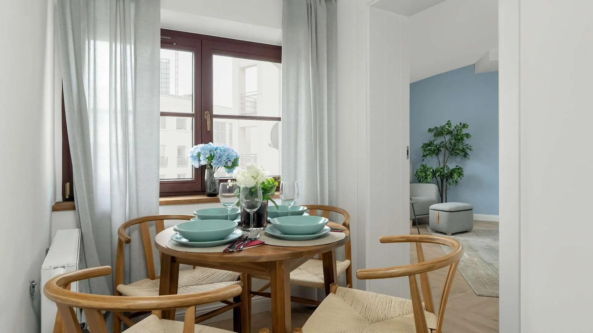 Apartment Przestronny Apartament Z Biurkiem W Centrum Poznania Blisko Rynku I Parku By Noclegi Renters Poland