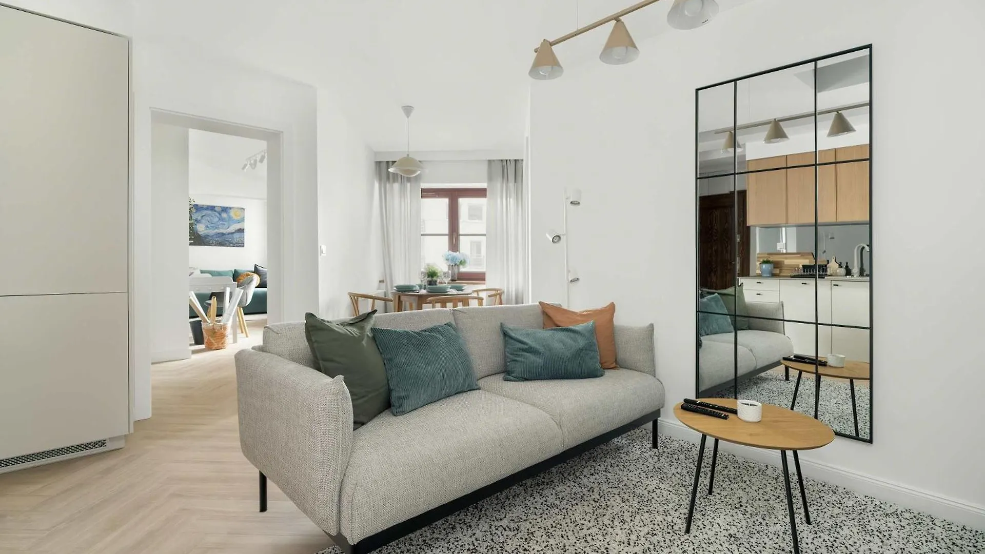 Przestronny Apartament Z Biurkiem W Centrum Poznania Blisko Rynku I Parku By Noclegi Renters location